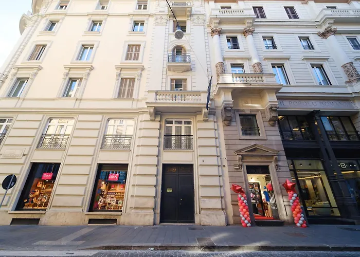 Trevi's Nest By Buddyrent Inn Roma